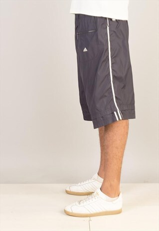 VINTAGE ADIDAS SPORTS TRACKSUIT TR067
