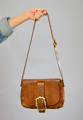VINTAGE 1970S TAN BROWN WESTERN TOOLED BAG