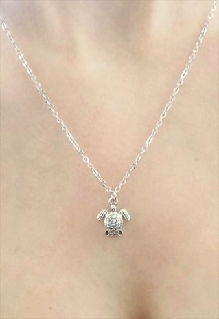 SILVER TURTLE NECKLACE