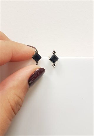 DIAMOND DEEP BLUE EARRINGS