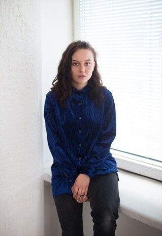 VINTAGE 80'S PATTERNED VELVET SHIRT IN BLUE