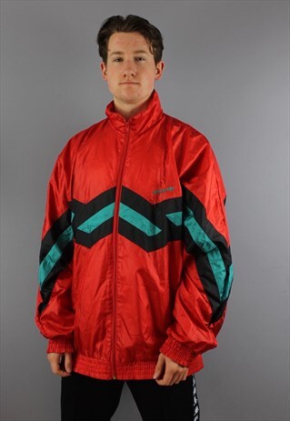 VINTAGE ADIDAS SHELL WINDBREAKER IN RED WITH EMBROIDERED LOG