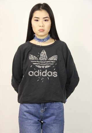 VINTAGE ADIDAS SWEATSHIRT