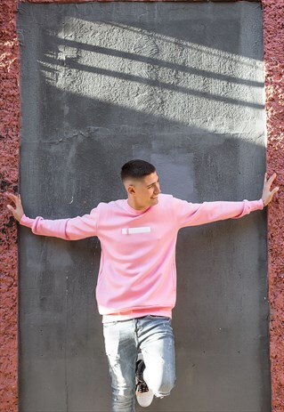 WHITE LOGO PINK CREW NECK