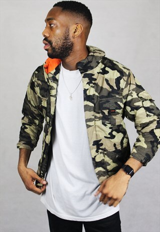 SEE ITEM CARE - RETRO / 90'S / CAMOUFLAGE / PUFFA JACKET