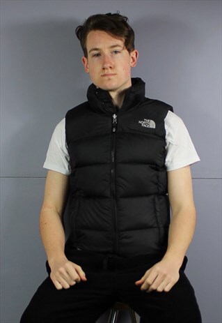 VINTAGE TNF GILET BODY WARMER IN BLACK WITH ZIP POCKETS AND