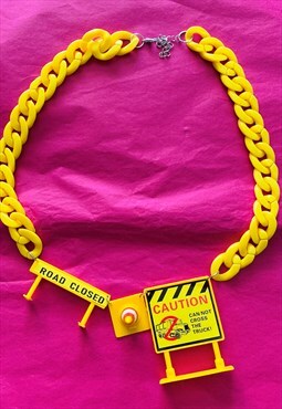 Road sign Chunky Yellow Necklace