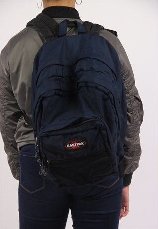 VINTAGE EASTPAK BACKPACK