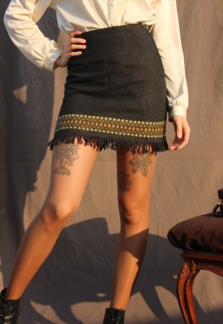 VINTAGE WOOLEN MINI SKIRT WITH FRINGES AND YELLOW ORNAMENT