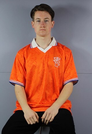 VINTAGE NETHERLANDS DUTCH FOOTBALL SHIRT IN ORANGE WITH EMBR