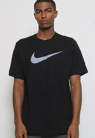 VINTAGE NIKE T-SHIRT