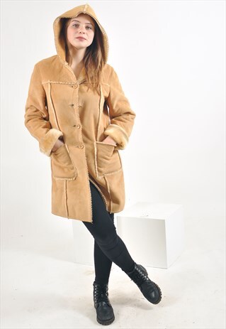 VINTAGE FAUX FUR COAT IN BEIGE