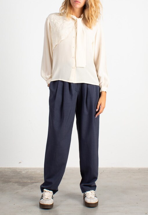 garment image