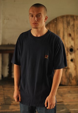 VINTAGE TOMMY HILFIGER TSHIRT