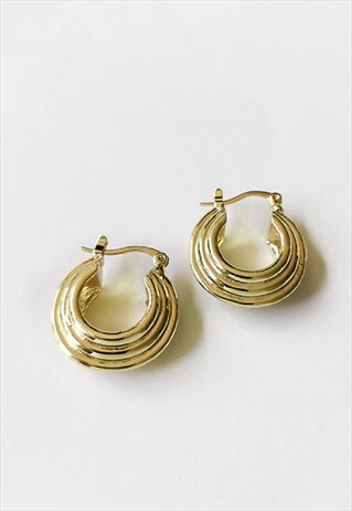 MINI HOOP EARRINGS WITH LAYERS IN GOLD