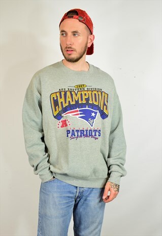 TRUE VINTAGE 90S NEW ENGLAND PATRIOTS GREY PRINT SWEATER