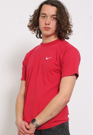 VINTAGE NIKE T SHIRT