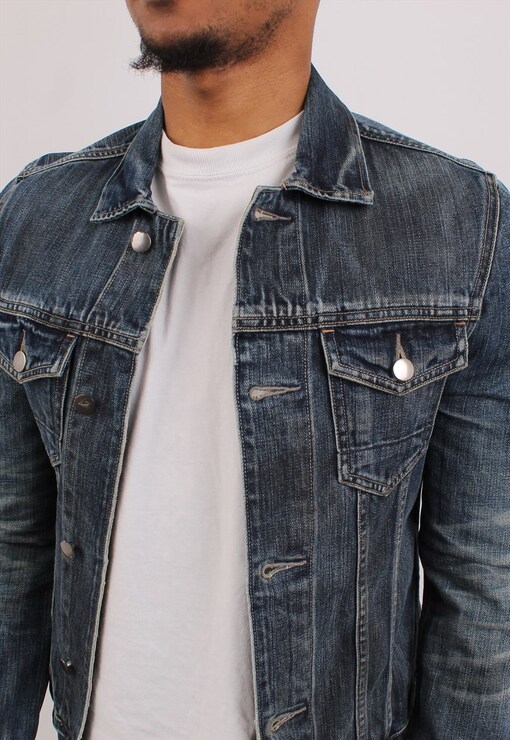 garment image
