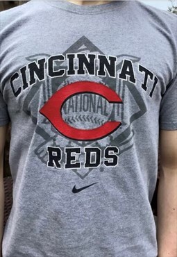 Cincinnati Reds Y2K American T-shirt 