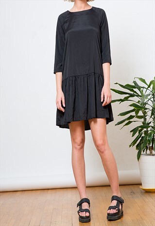 SILKY SMOOTH BLACK FEMININE DRESS
