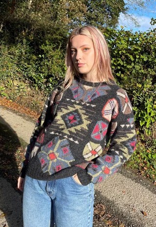 VINTAGE CHUNKY KNITTED ABSTRACT PATTERNED JUMPER