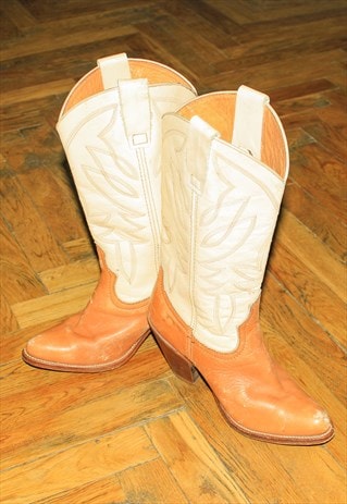 Vintage 90s classic cowboy boots in beige / brown