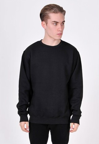 BLACK ESSENTIAL SWEATSHIRT