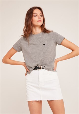 HEART EMBROIDERED T-SHIRT