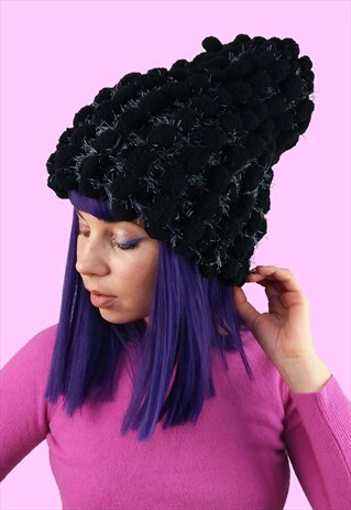 VINTAGE 90'S LARGE YARN CHENILLE CHUNKY KNIT HAT IN BLACK