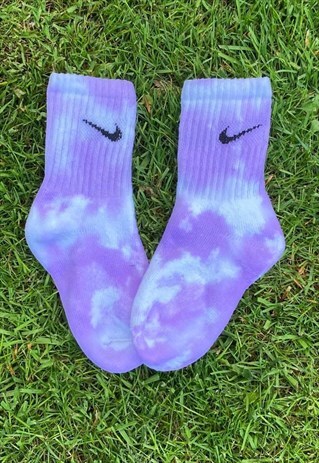 LILAC TIE DYE NIKE ANKLE SOCKS