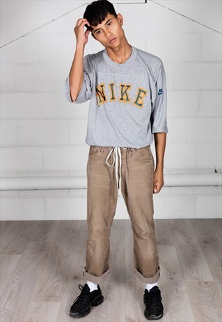 VINTAGE NIKE LOGO OVERSIZED FLOCK UNISEX T-SHIRT