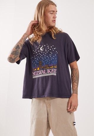 VINTAGE MILWAUKEE GRAPHIC T-SHIRT