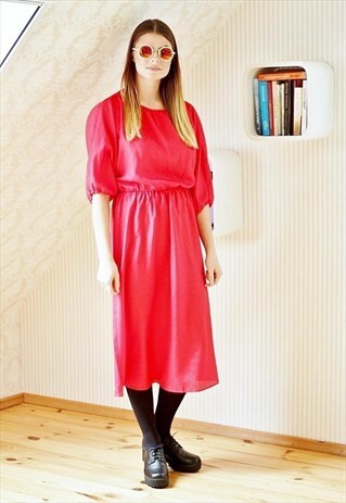 RED LIGHT VINTAGE DRESS
