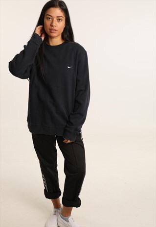 VINTAGE NIKE EMBROIDERED LOGO SWEATSHIRT