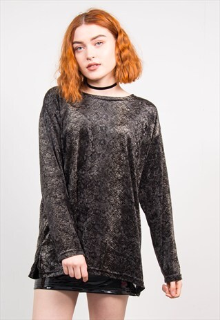 VINTAGE 90'S BLACK SNAKE PRINT PATTERN VELVET TOP