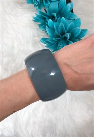 GREY CHUNKY BANGLE