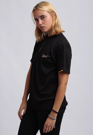 VINTAGE 90'S REEBOK T-SHIRT