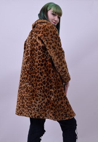 VINTAGE 60'S LEOPARD PRINT FAUX FUR COAT SIZE 8 TO 10.