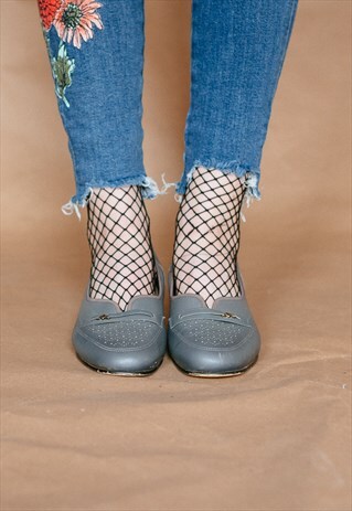 VINTAGE 70S GREY FLAT SHOES