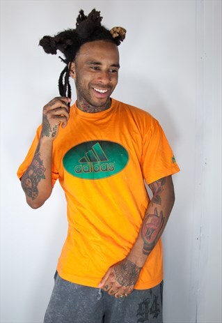 ADIDAS VINTAGE T SHIRT