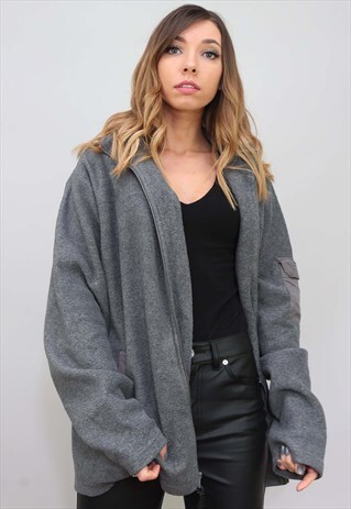VINTAGE OVERSIZED FLEECE