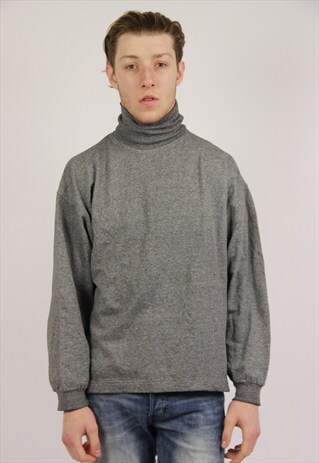 VINTAGE NIKE POLO NECK TSHIRT