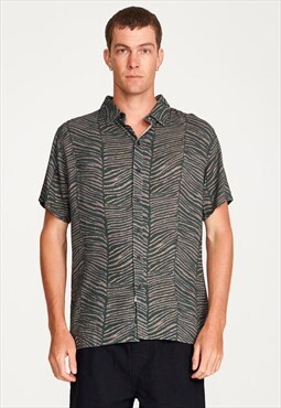 The Critical Slide Society Hunter SS Shirt in Back Linen