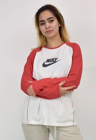 VINTAGE 90'S NIKE TOP