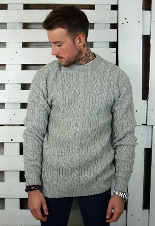 HAND KNITTED VINTAGE CABLE KNIT WOOL JUMPER