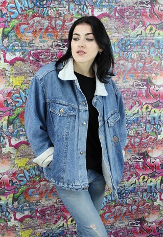 VINTAGE 80S LIGHT BLUE SHERPA FLEECE LINED DENIM JACKET.