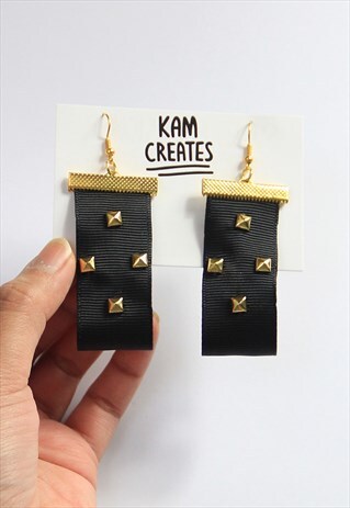 GOLD STUDDED RIBBON EARRINGS IN BLACK