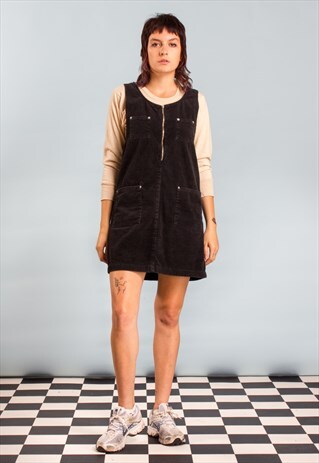 90'S VINTAGE CORDUROY PINAFORE DRESS IN BLACK