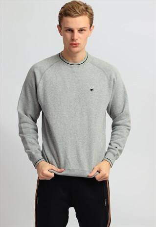 VINTAGE CHAMPION SWEATSHIRT