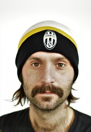 VINTAGE JUVENTUS FOOTBALL WHITE BEANIE HAT